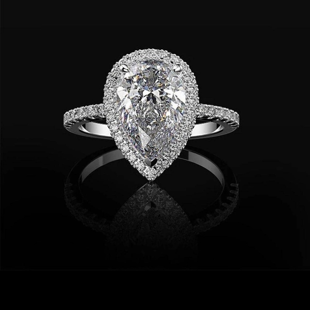 Elegant Silver Teardrop Ring